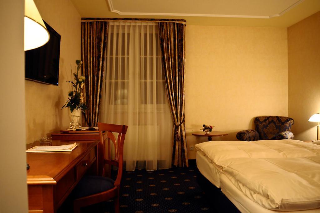 Parkhotel Idar-Oberstein Quarto foto